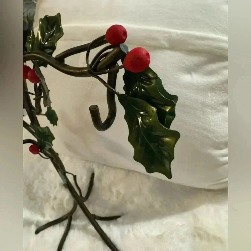 Vintage Holly & Ivy Christmas Mistletoe Candle Holder Iron Metal Decoration - Picture 4 of 13